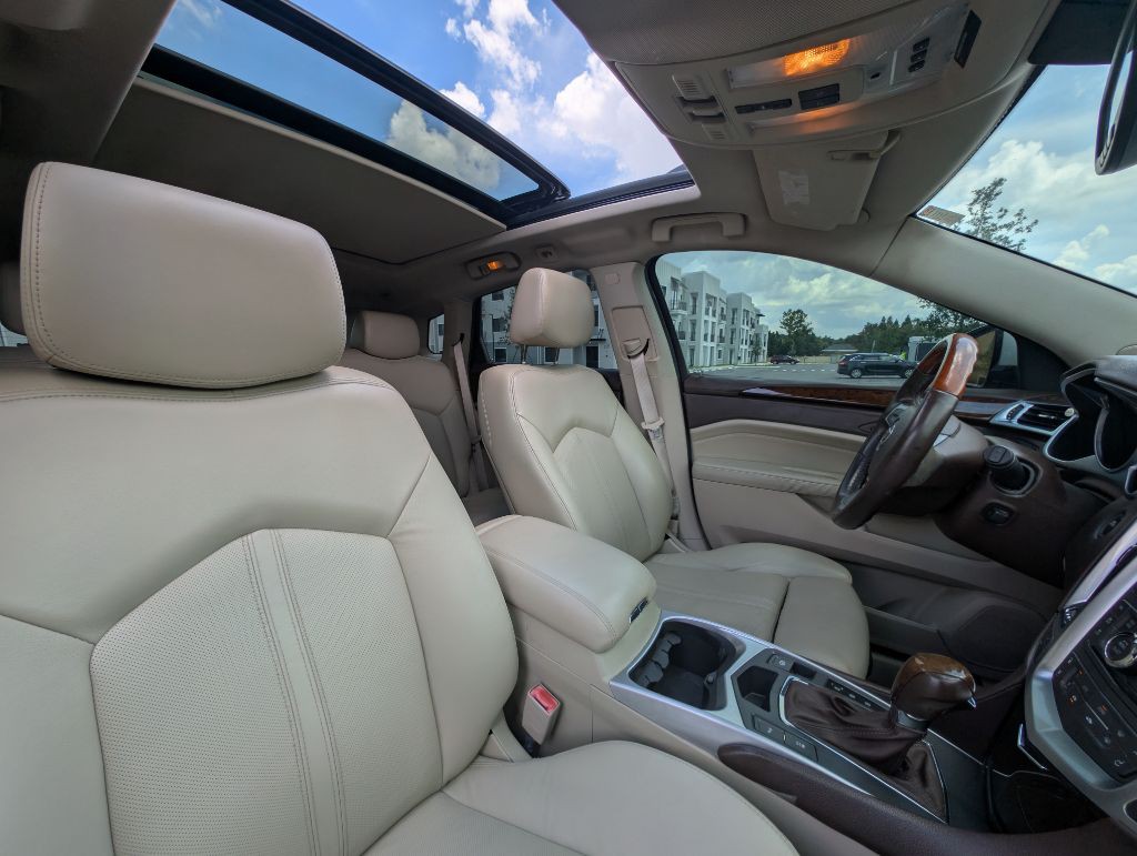 2010 Cadillac SRX Image 22