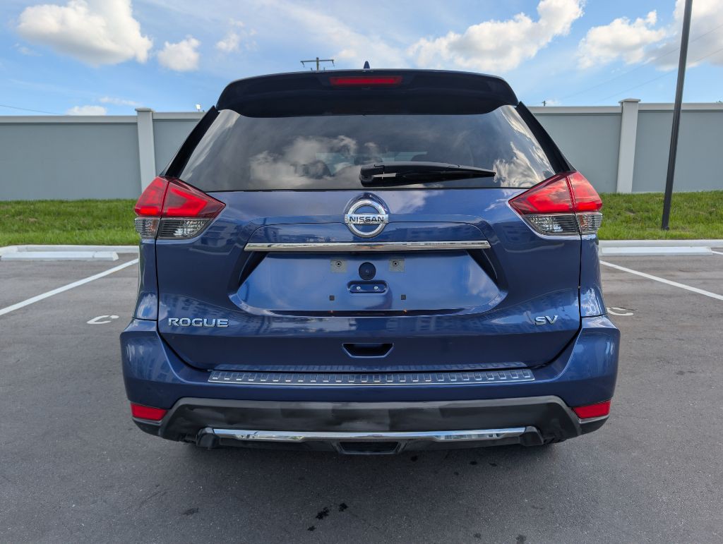 2017 Nissan Rogue Image 8