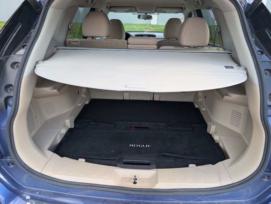 2017 Nissan Rogue Image 12