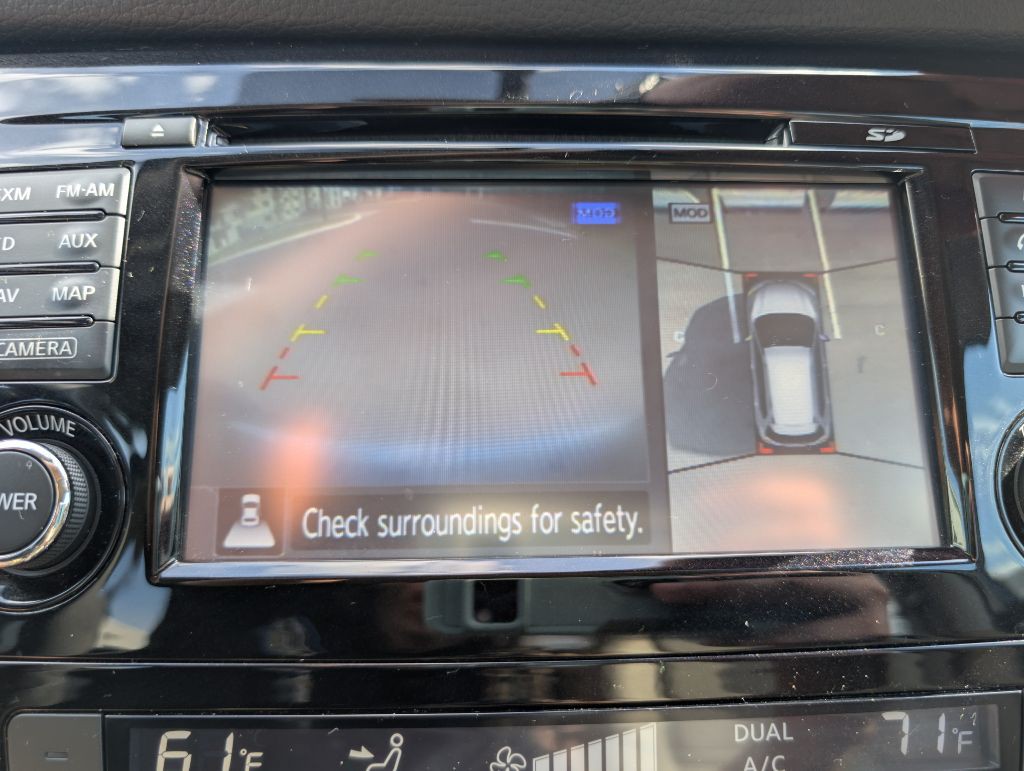 2017 Nissan Rogue Image 35