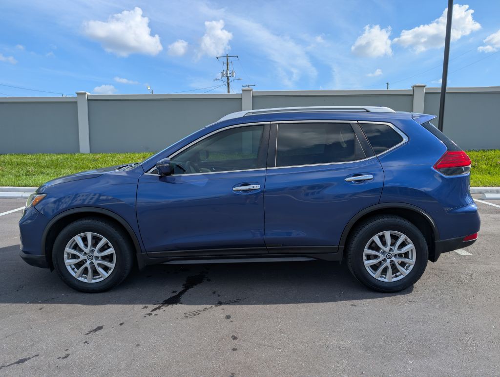 2017 Nissan Rogue Image 3