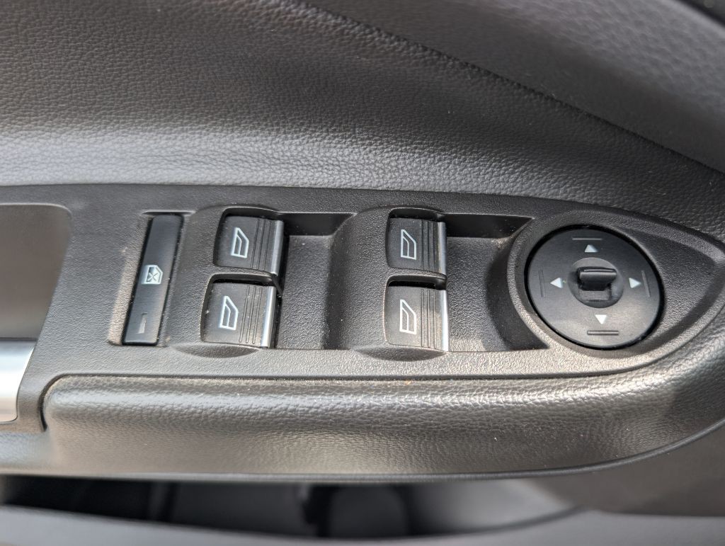 2017 Ford Escape Image 34