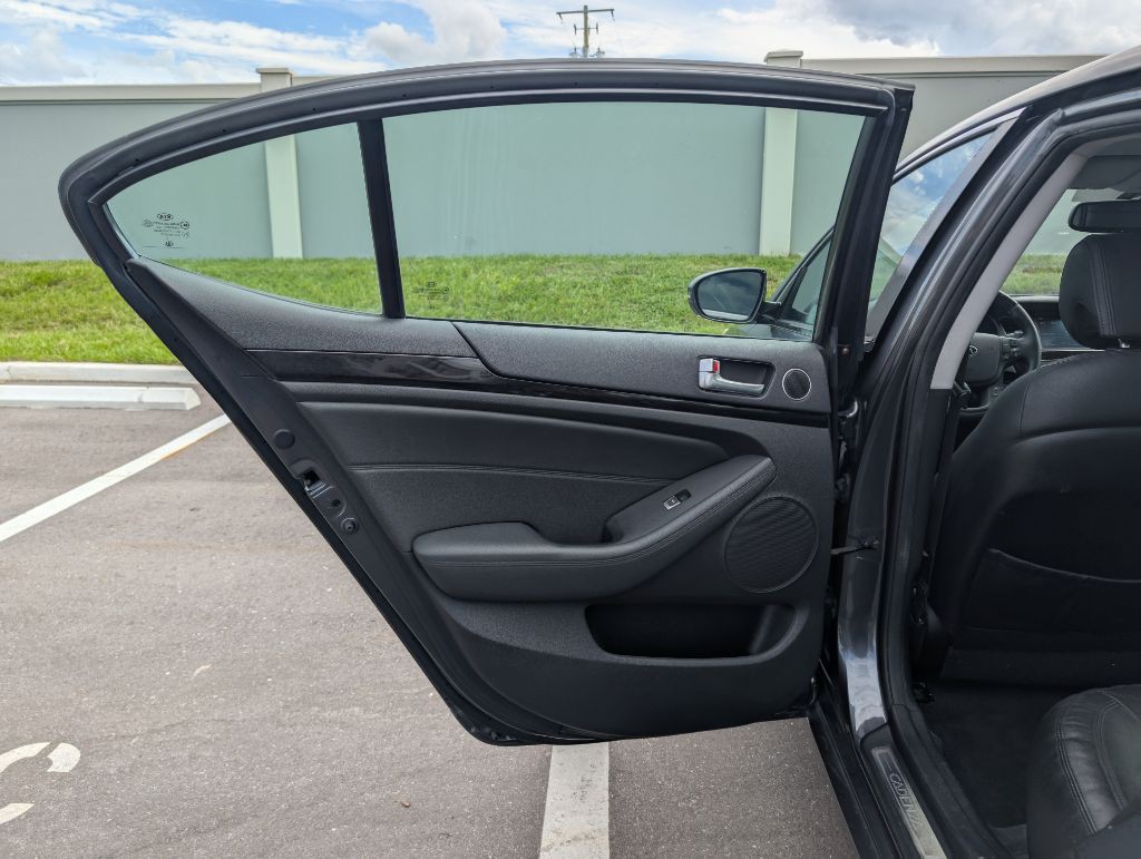 2014 Kia Cadenza Image 14
