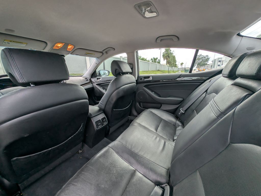 2014 Kia Cadenza Image 15