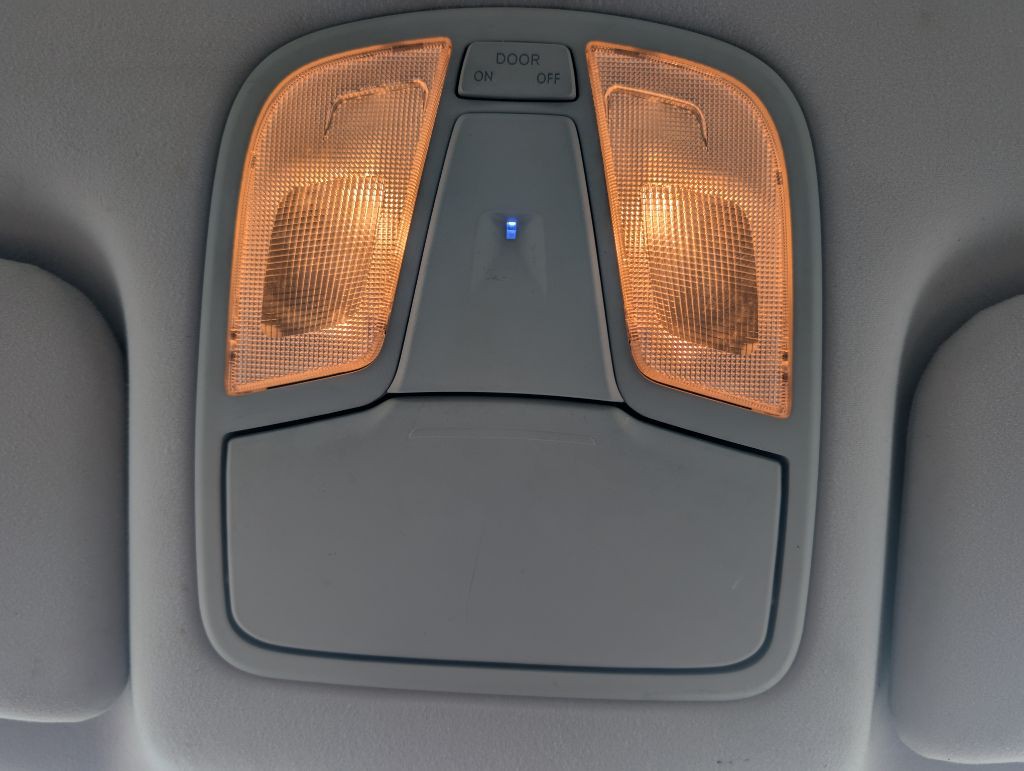 2014 Kia Cadenza Image 35