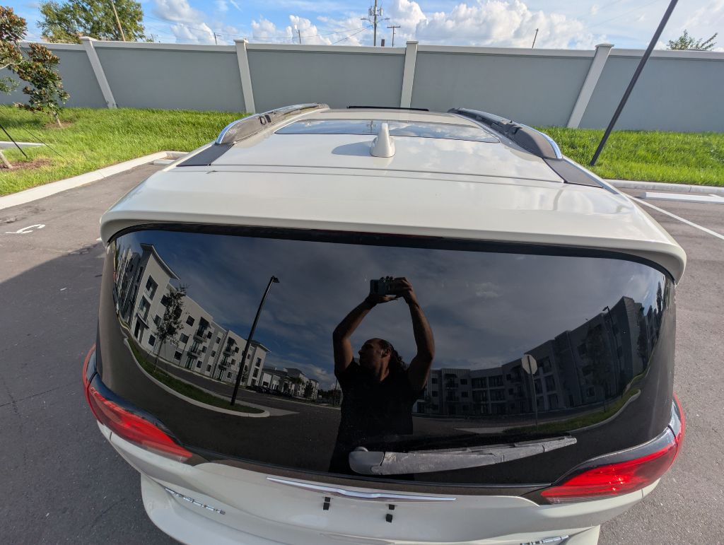 2017 Chrysler Pacifica Image 10