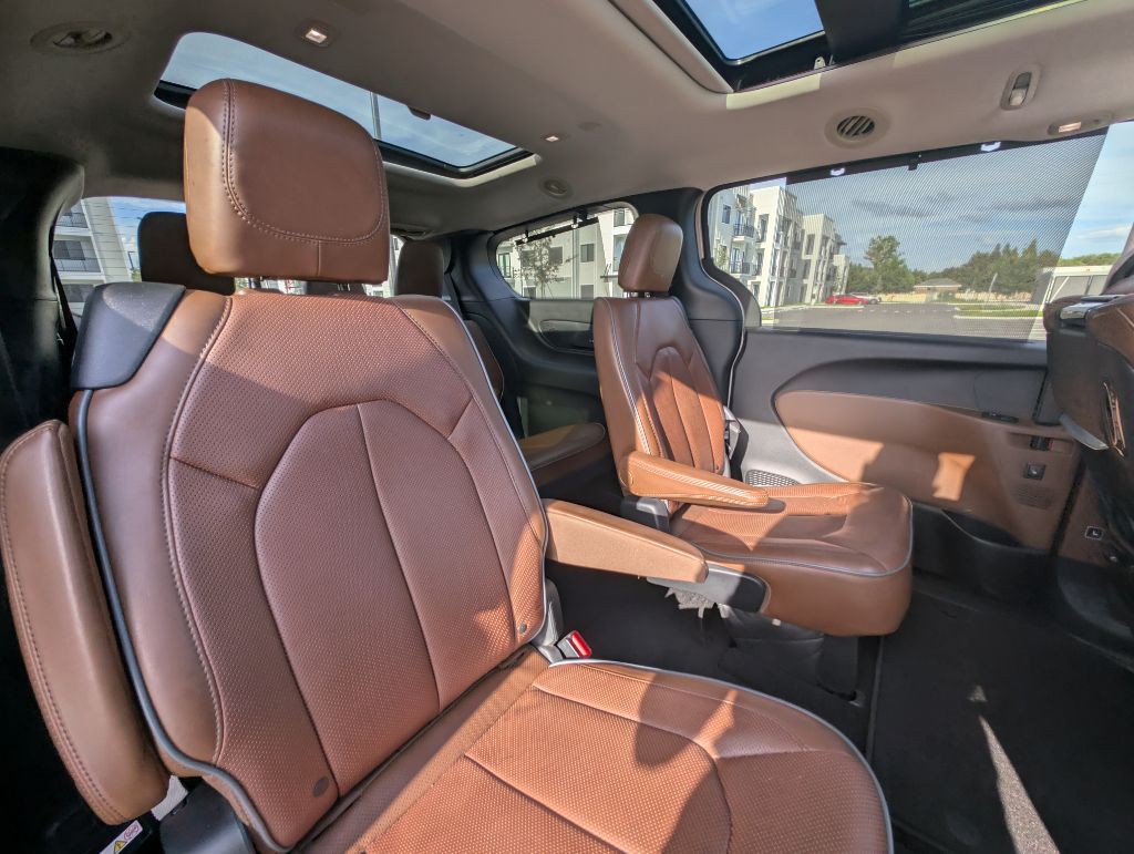 2017 Chrysler Pacifica Image 26