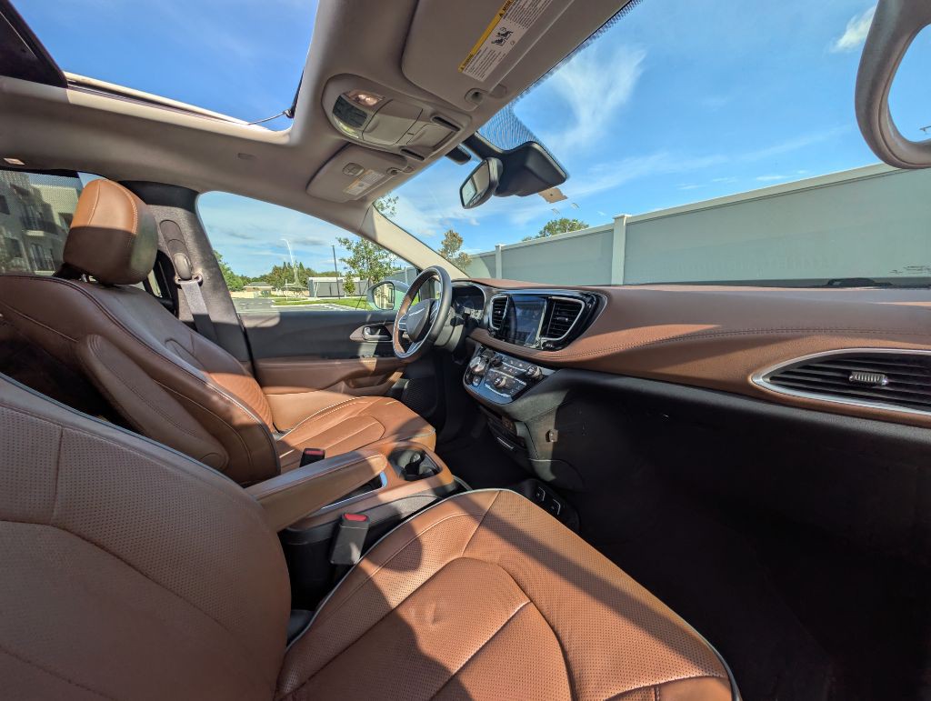 2017 Chrysler Pacifica Image 29