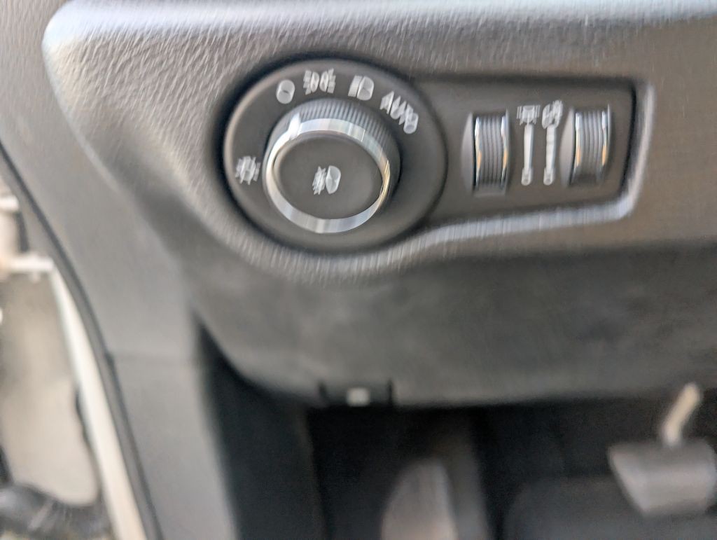 2017 Chrysler Pacifica Image 33