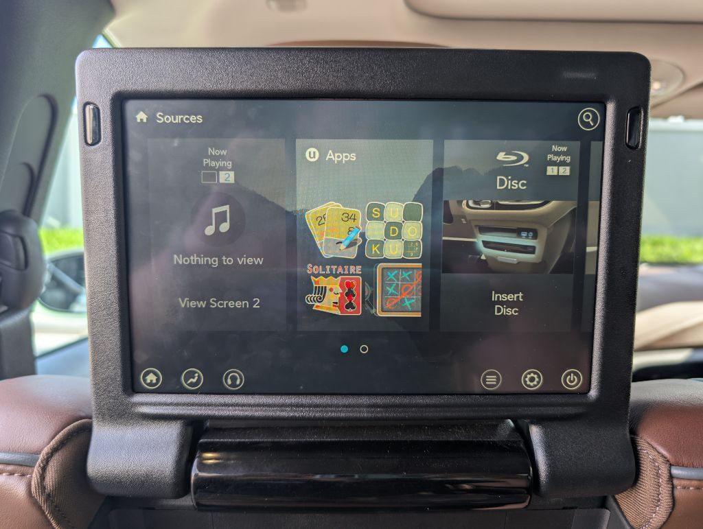 2017 Chrysler Pacifica Image 44