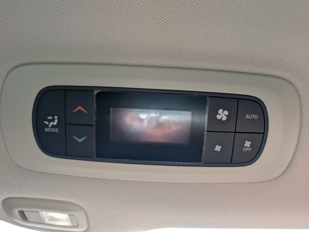 2017 Chrysler Pacifica Image 52
