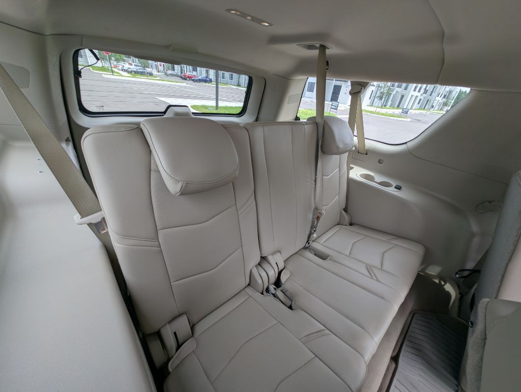 2017 Cadillac Escalade Image 23
