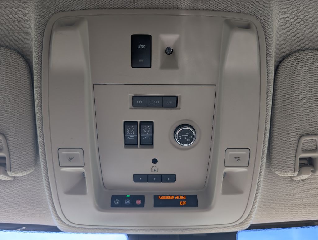 2017 Cadillac Escalade Image 42