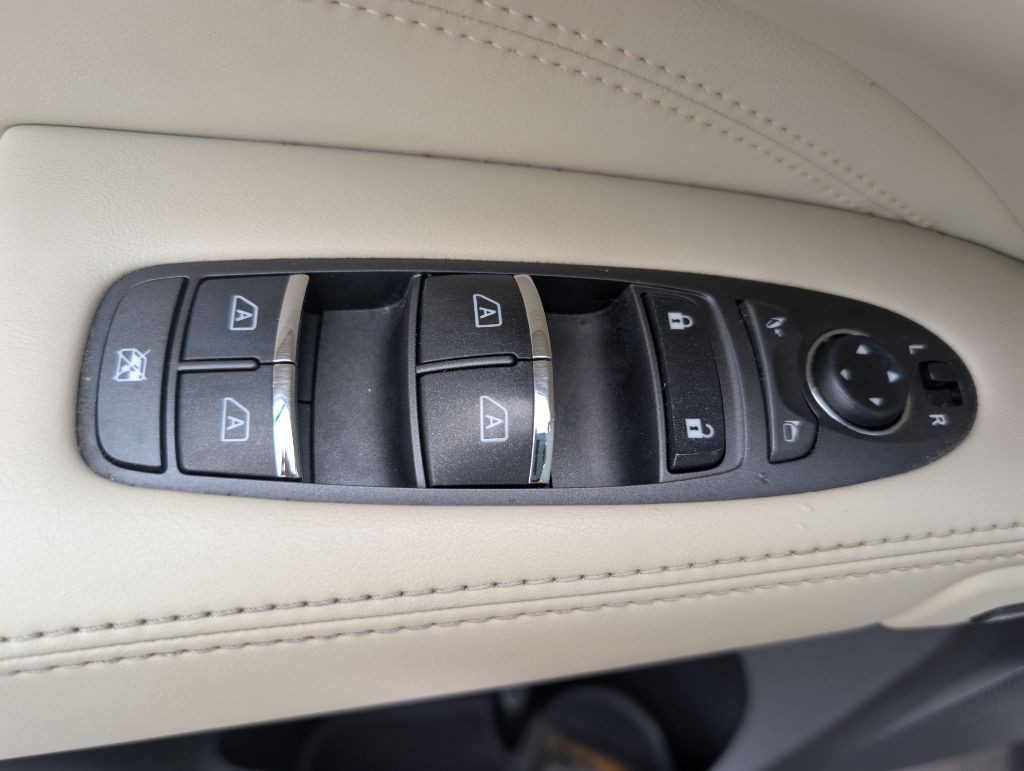 2015 INFINITI QX60 Image 34