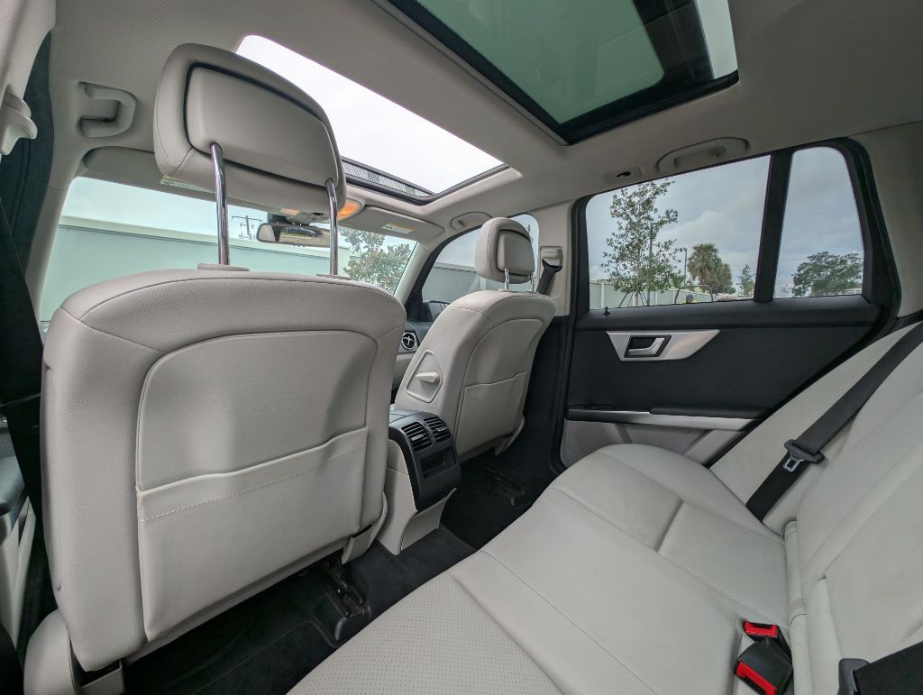 2014 Mercedes-Benz GLK-Class Image 21