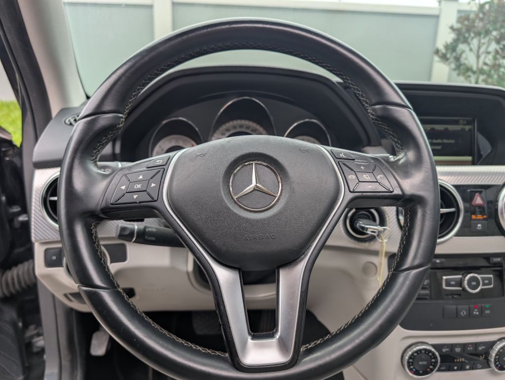 2014 Mercedes-Benz GLK-Class Image 32
