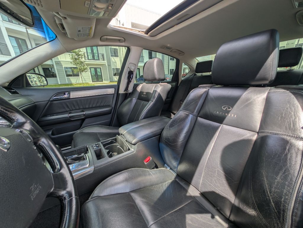 2009 INFINITI M45 Image 15