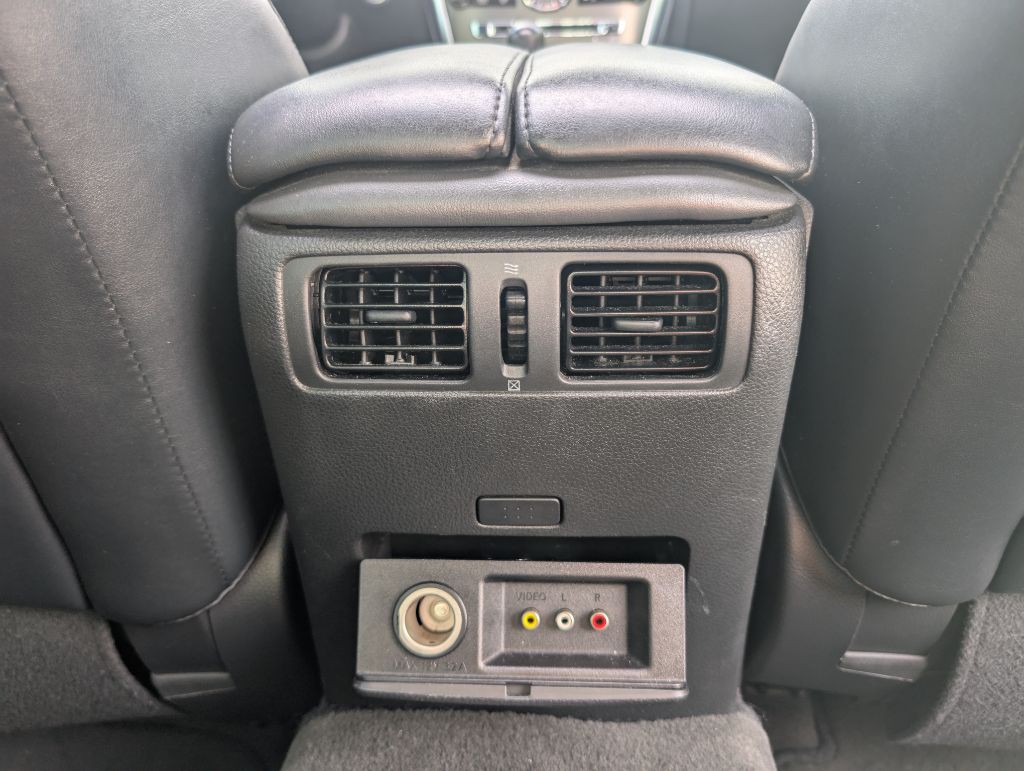 2009 INFINITI M45 Image 27