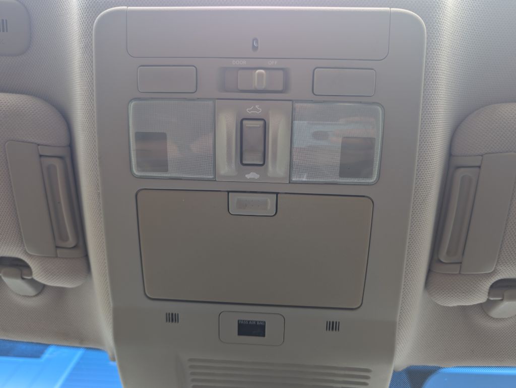 2009 INFINITI M45 Image 38