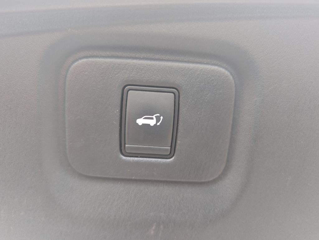 2018 Nissan Pathfinder Image 32