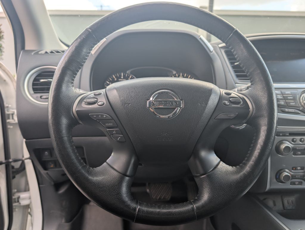 2018 Nissan Pathfinder Image 37