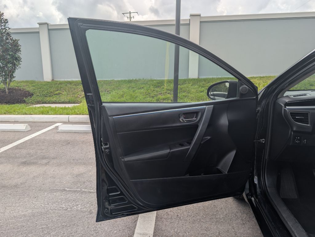 2014 Toyota Corolla Image 14