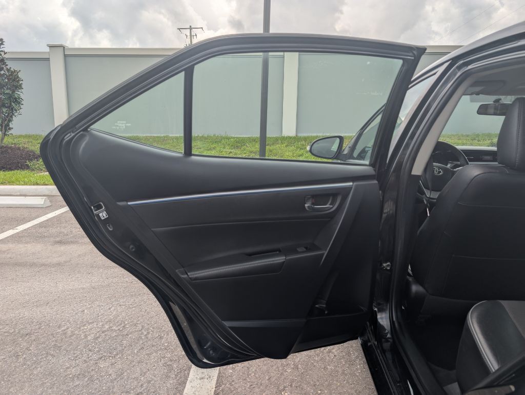 2014 Toyota Corolla Image 16