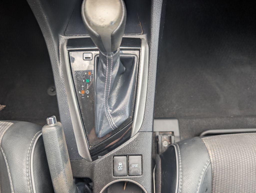 2014 Toyota Corolla Image 33