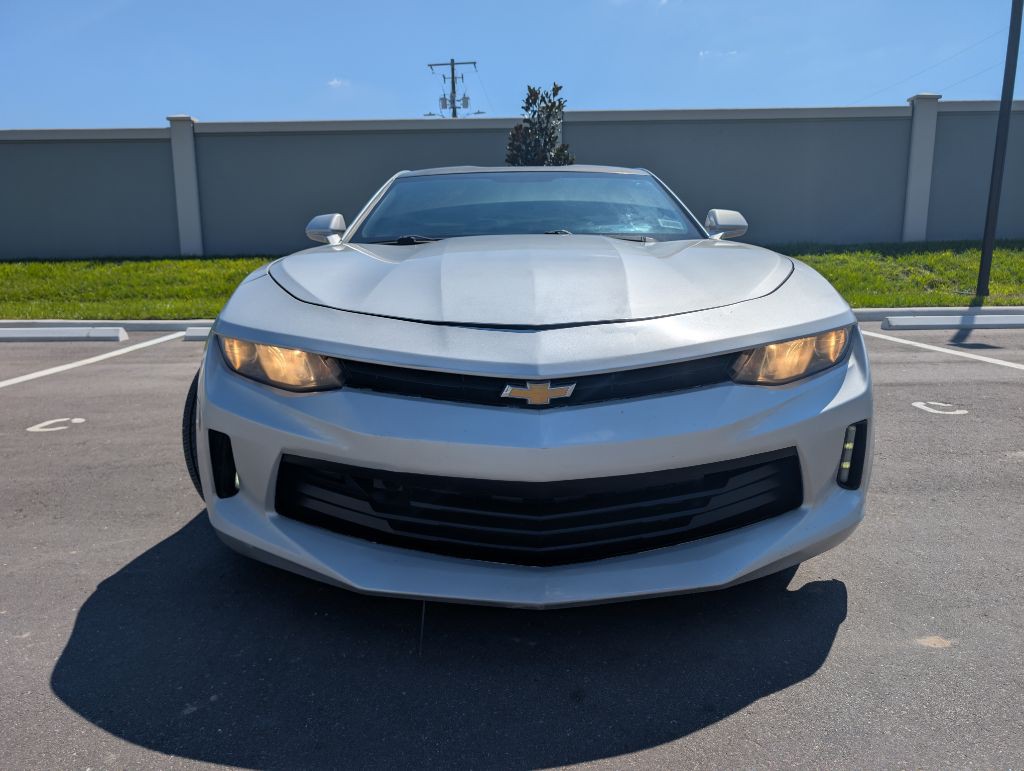 2016 Chevrolet Camaro Image 2