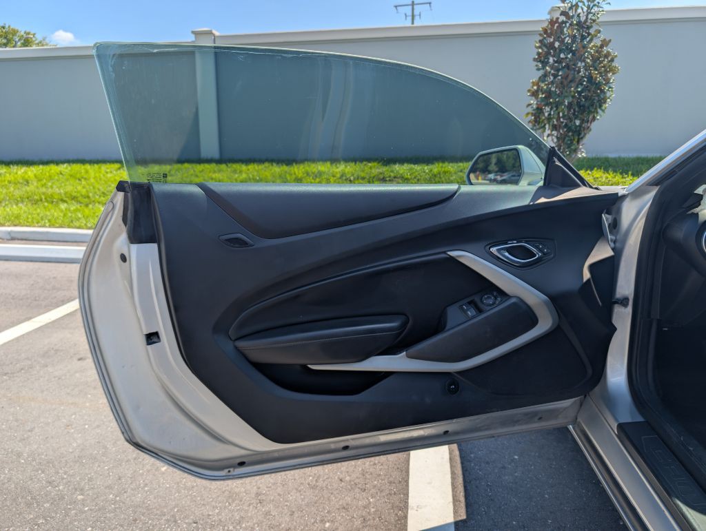 2016 Chevrolet Camaro Image 13