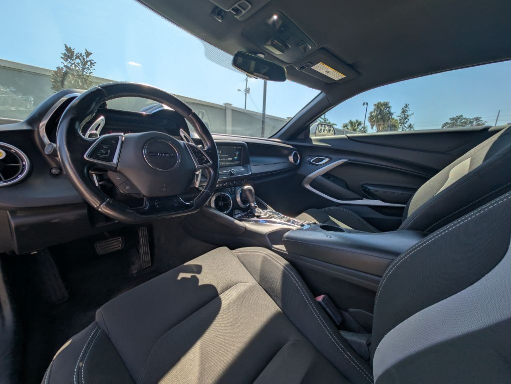2016 Chevrolet Camaro Image 16