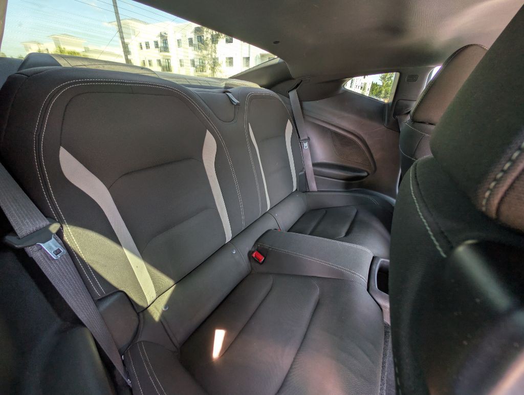 2016 Chevrolet Camaro Image 20