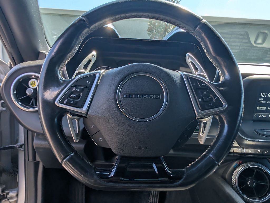 2016 Chevrolet Camaro Image 21