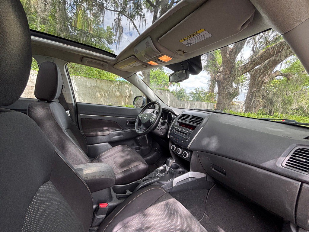 2013 Mitsubishi Outlander Image 15