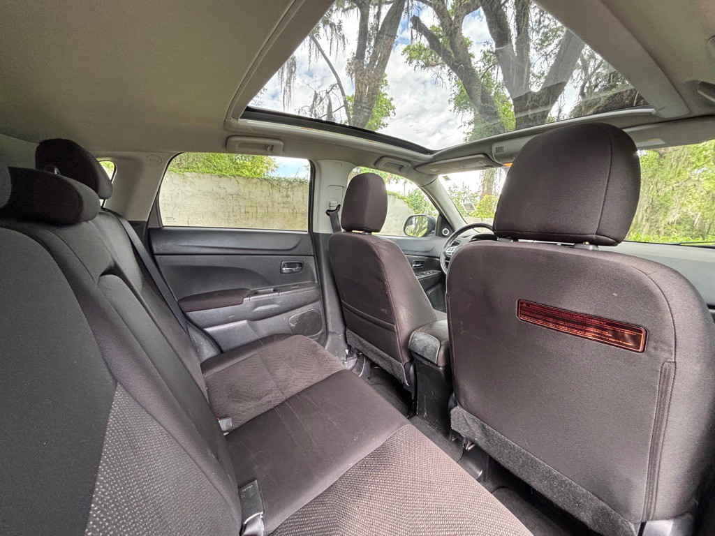 2013 Mitsubishi Outlander Image 18
