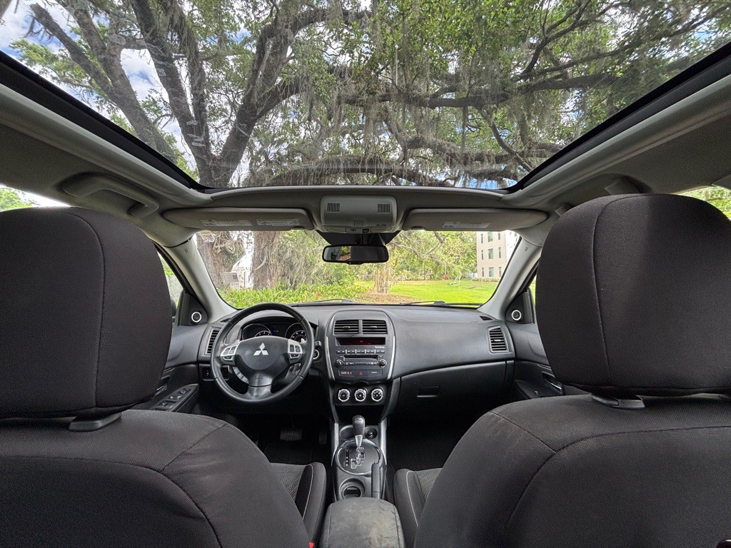 2013 Mitsubishi Outlander Image 20
