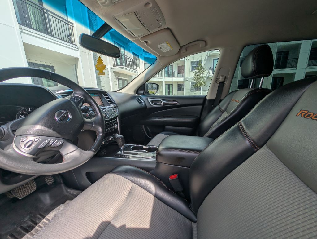 2019 Nissan Pathfinder Image 17