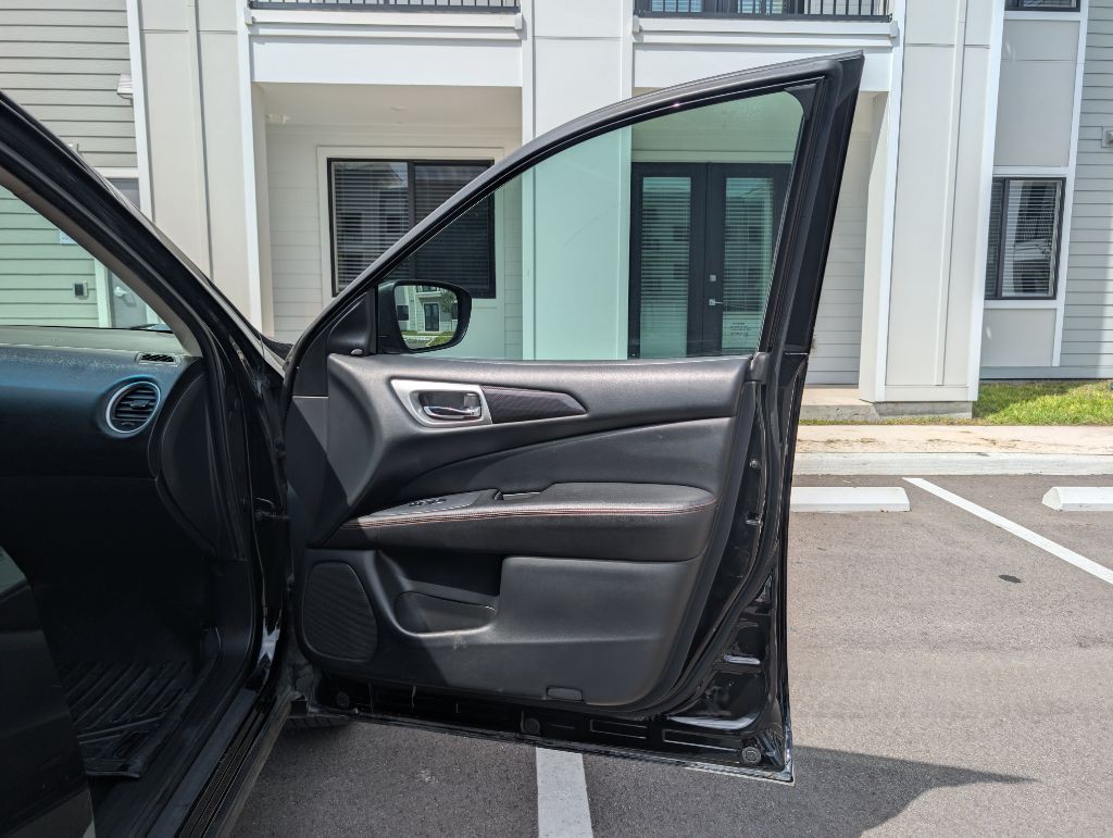 2019 Nissan Pathfinder Image 28