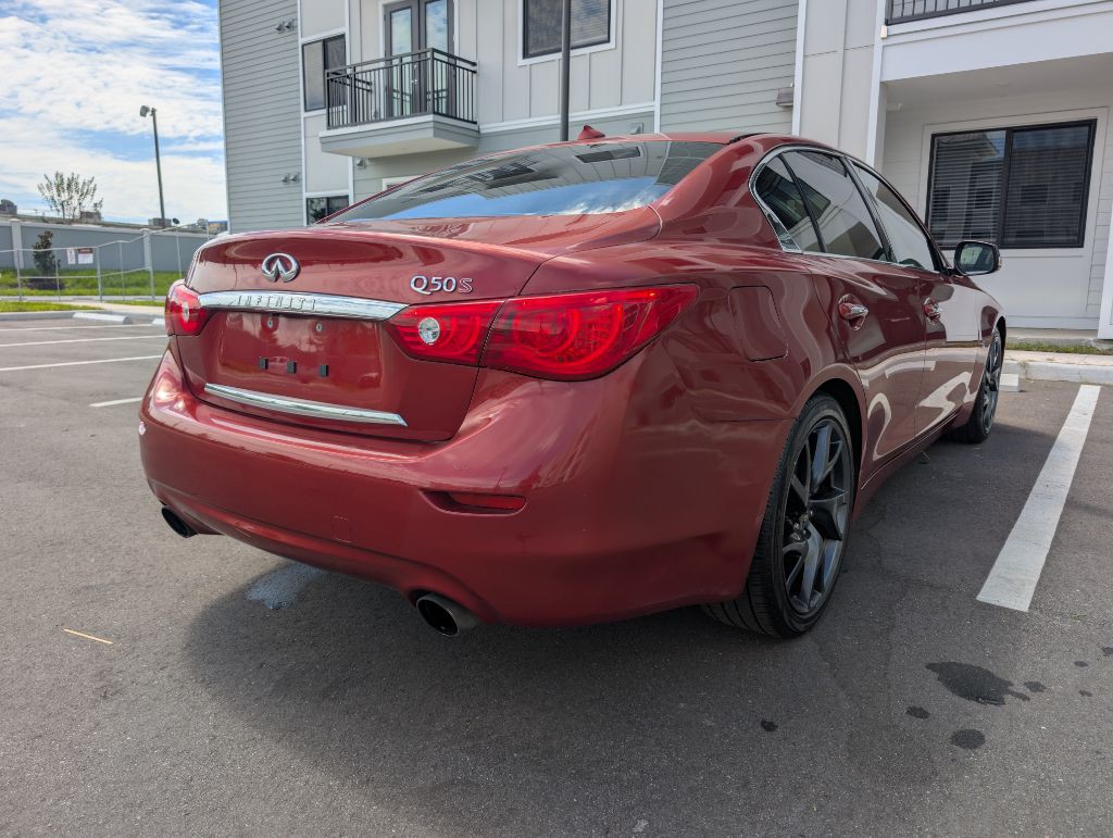 2015 INFINITI Q50 Image 7