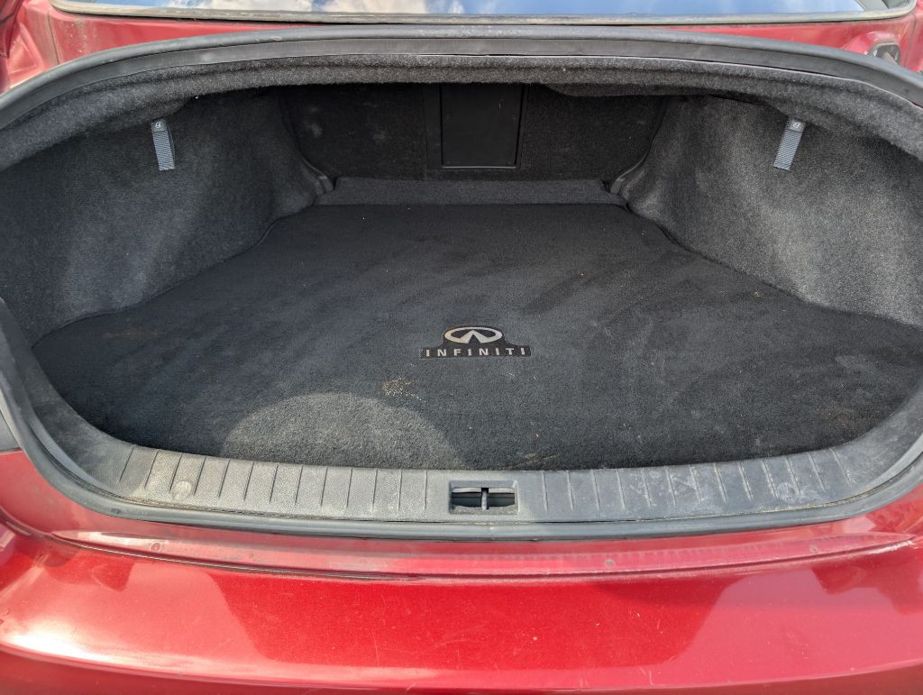 2015 INFINITI Q50 Image 11