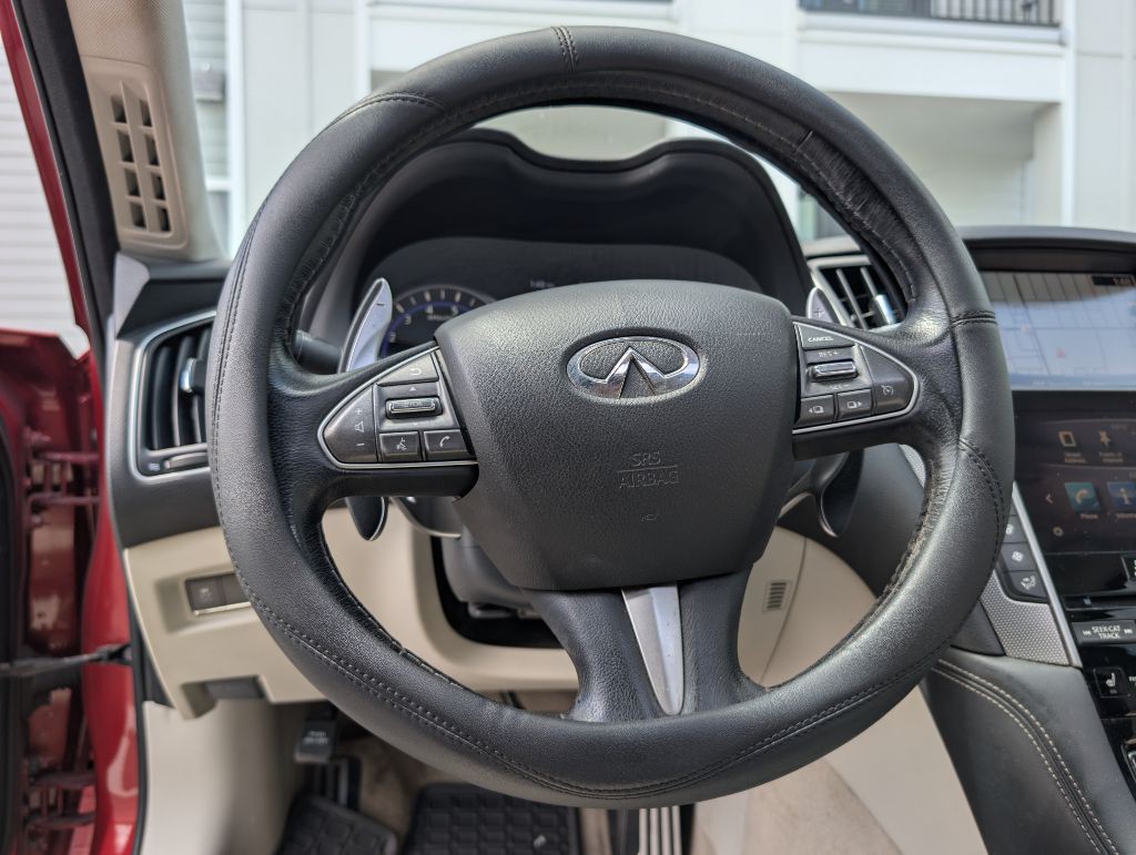 2015 INFINITI Q50 Image 31