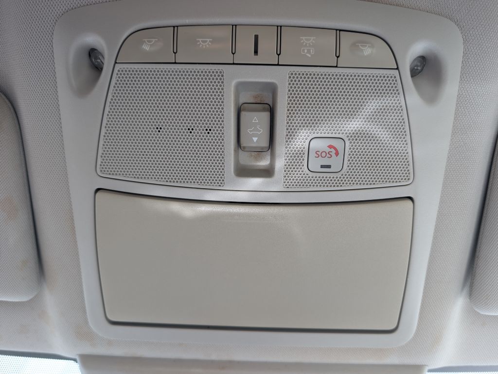 2015 INFINITI Q50 Image 35