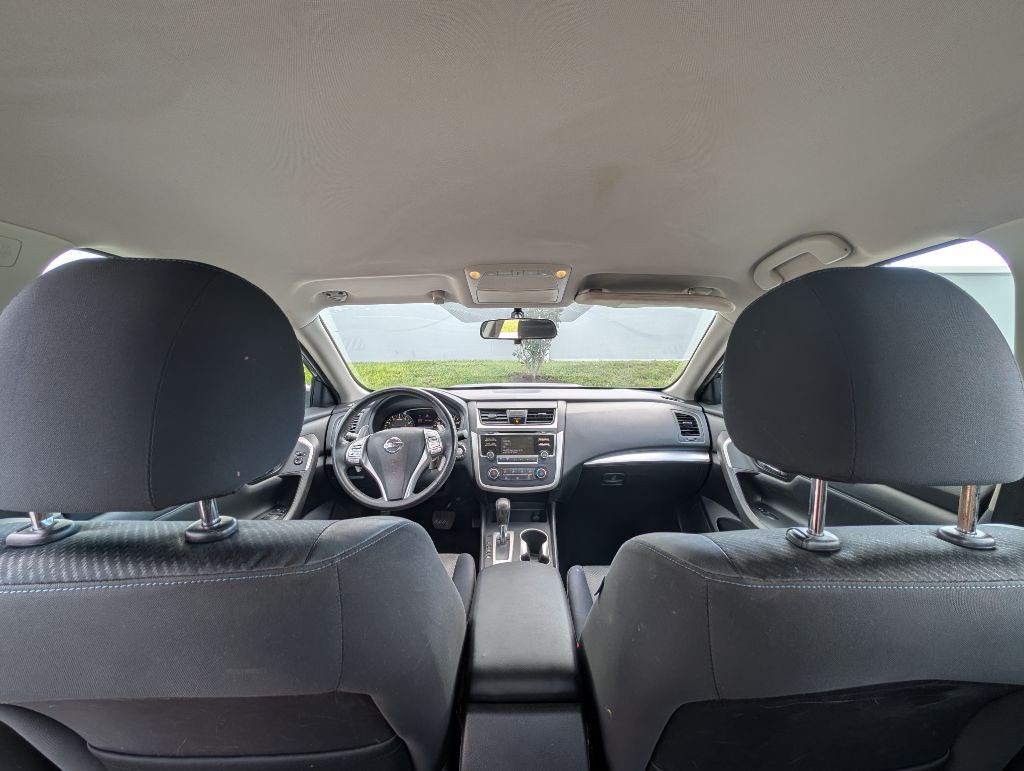 2016 Nissan Altima Image 38