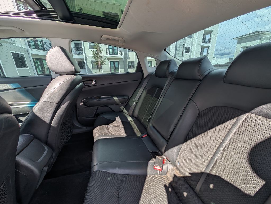 2019 Kia Optima Image 17