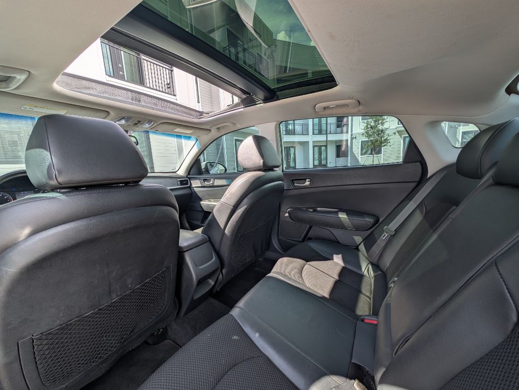 2019 Kia Optima Image 18