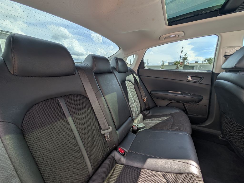 2019 Kia Optima Image 20