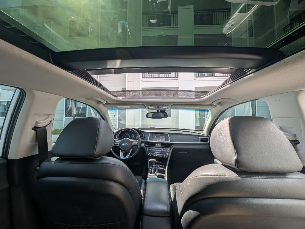 2019 Kia Optima Image 25