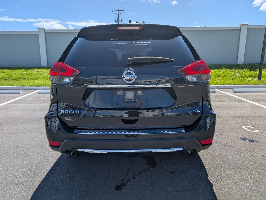 2018 Nissan Rogue Image 8