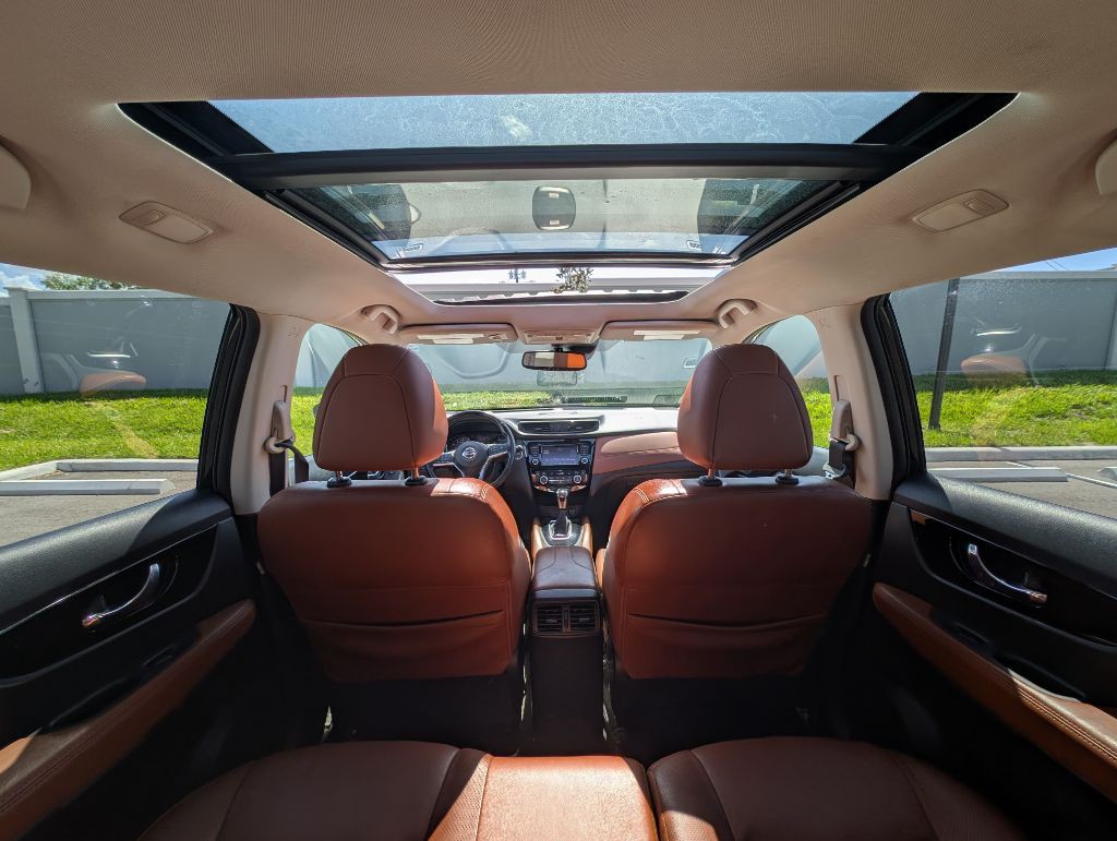 2018 Nissan Rogue Image 12