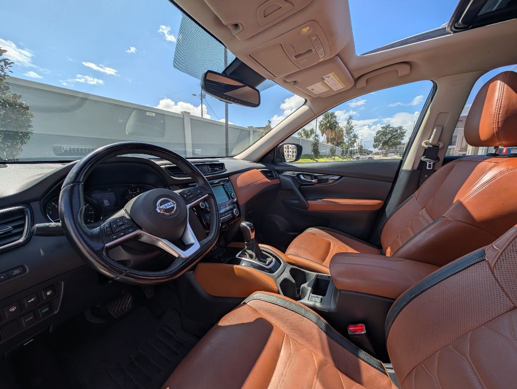 2018 Nissan Rogue Image 17
